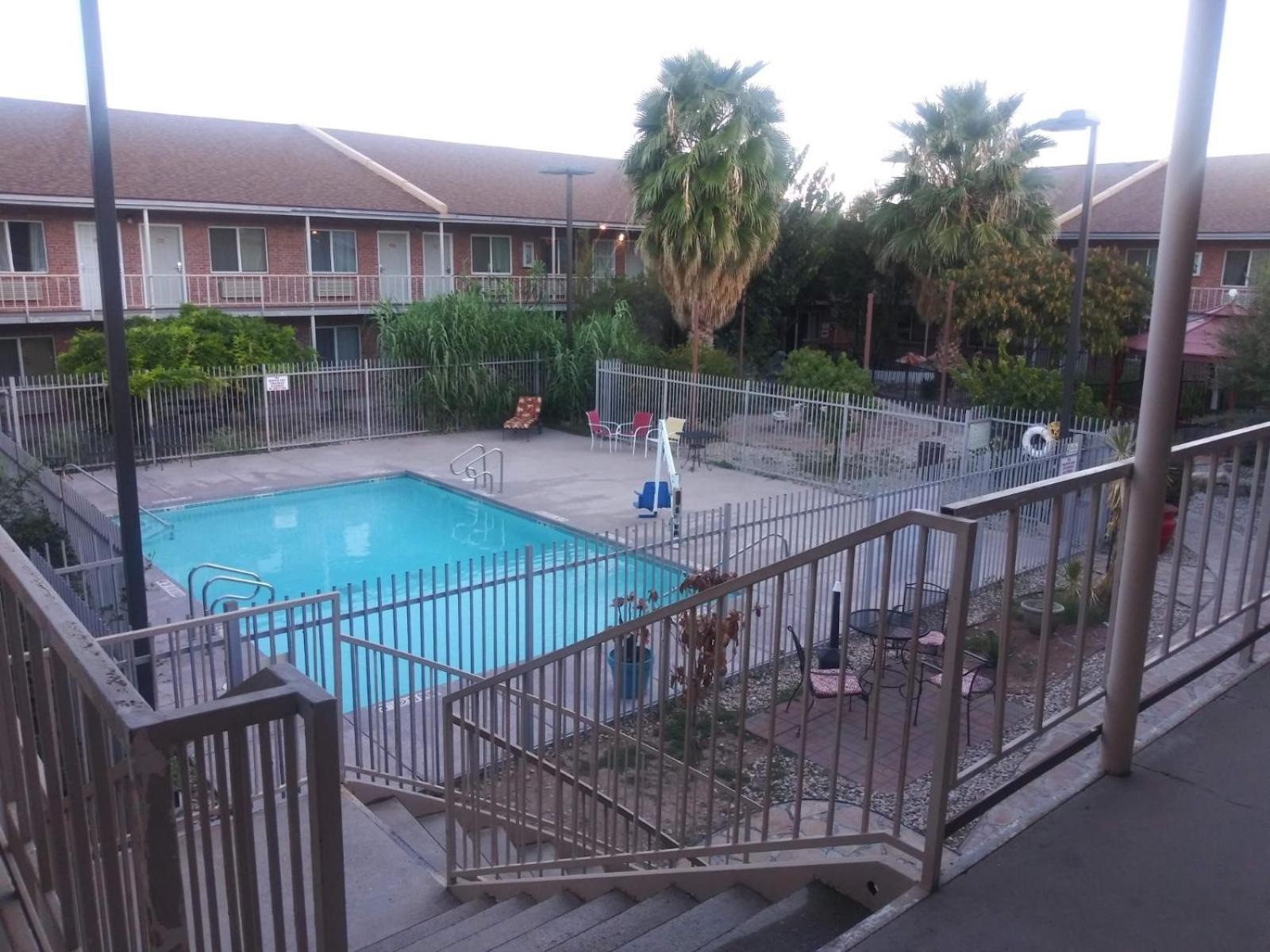 Big Chile Inn & Suites Las Cruces Dış mekan fotoğraf