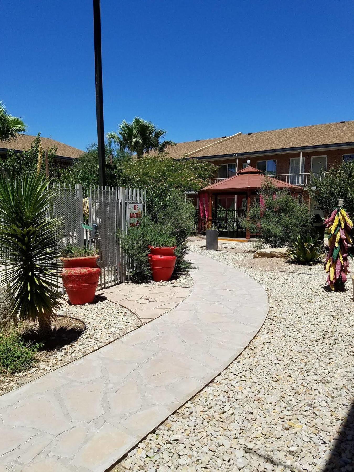 Big Chile Inn & Suites Las Cruces Dış mekan fotoğraf